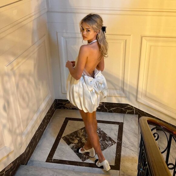 Nana Jacqueline White Backless Bow Bodysuit - Picture 3 of 16